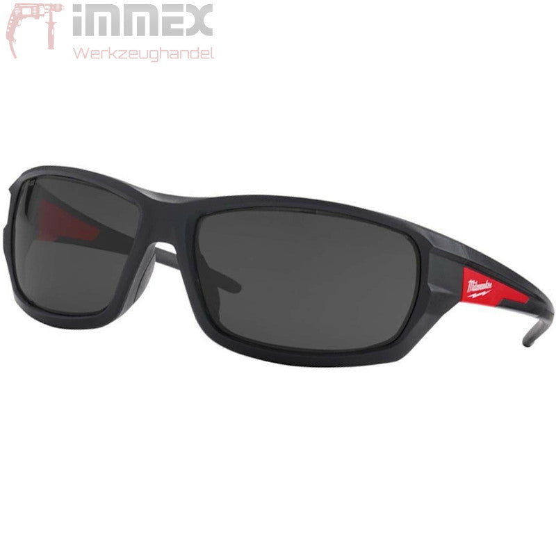 Milwaukee Schutzbrille kratzfest beschlagsfrei Performance getönt