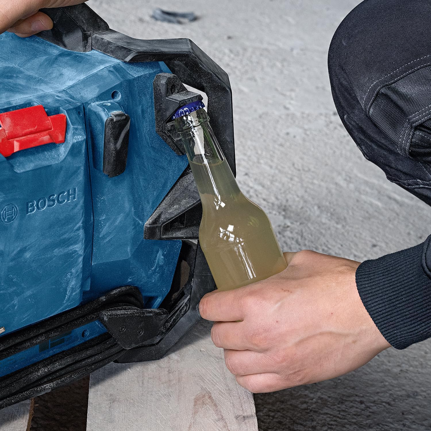 Bosch Akku-Baustellenradio Jobsite Radio DAB+ Bluetooth 18V GPB 18VH-6 SRC 06014A6200