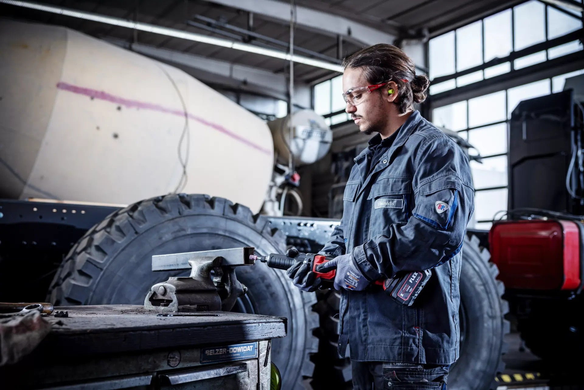 FLEX Akku-Geradschleifer 18V DGE 25 18.0-EC C 518867