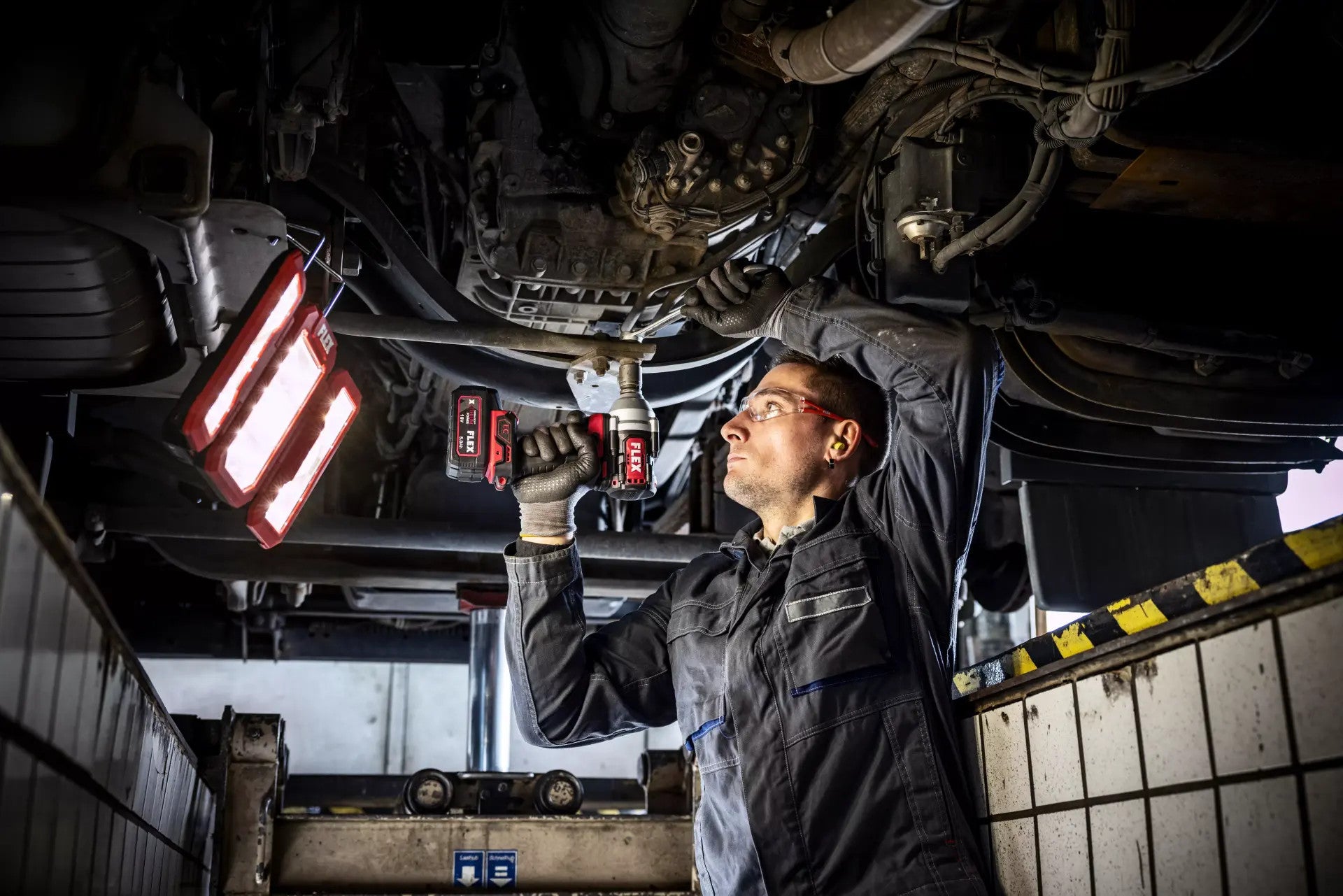 FLEX Akku-Schlagschrauber 18V KFZ 1/2" IW 1/2" 750 18.0-EC C 530231