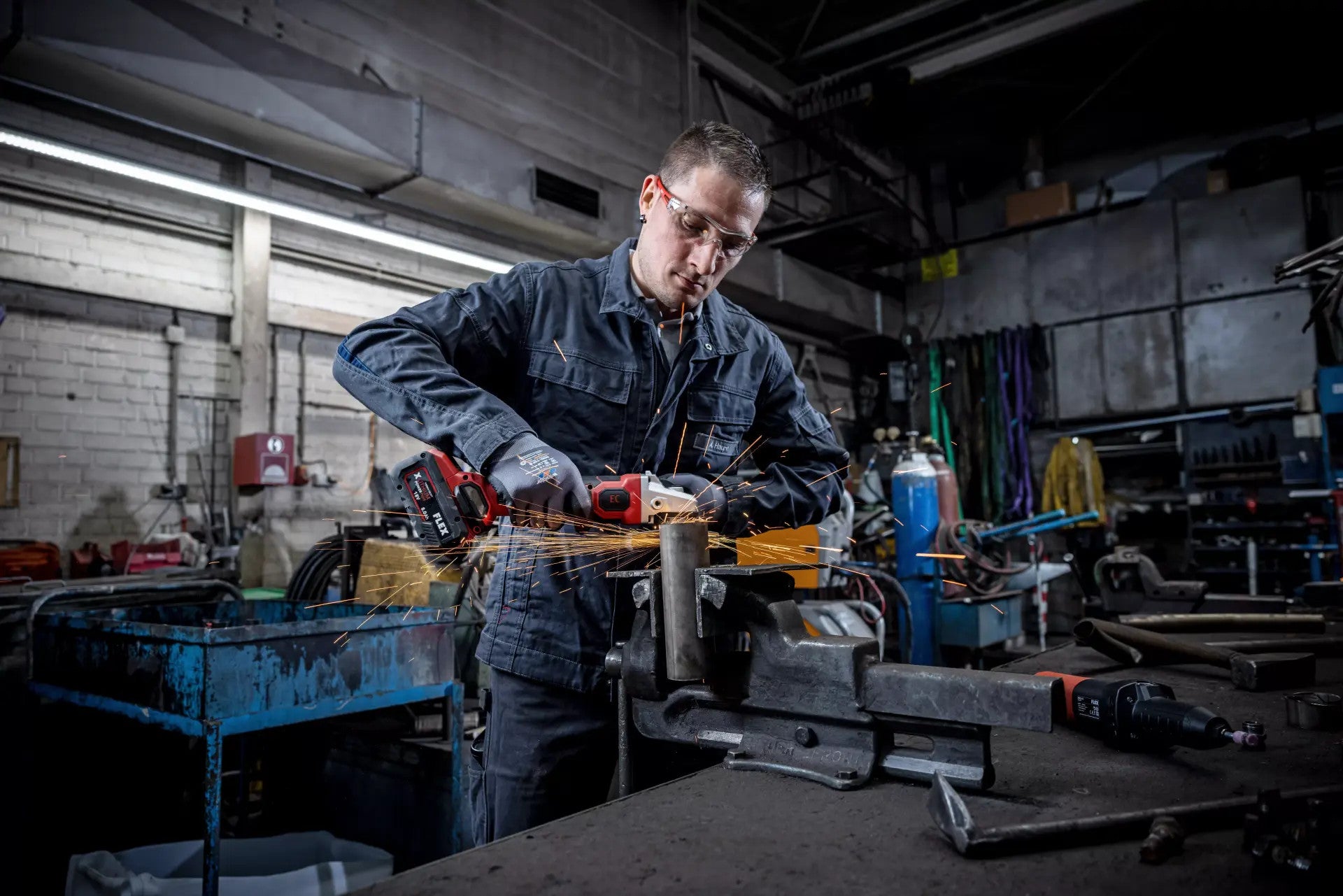 FLEX Akku-Winkelschleifer 18V 125 mm LB 125 18.0-EC C 499307