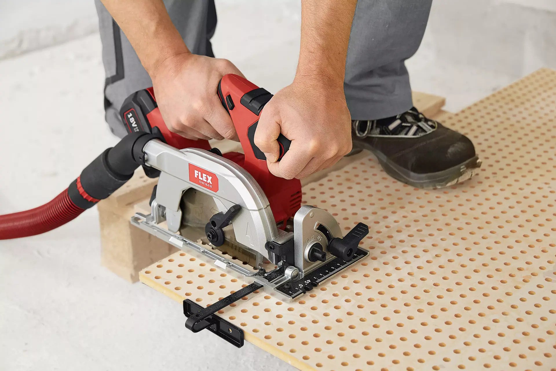 FLEX cordless hand-held circular saw with pendulum hood 18V CS 62 18.0-EC C 491322
