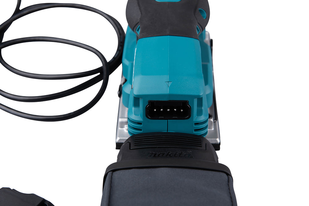 Makita Akku-Schwingschleifer BO007CG