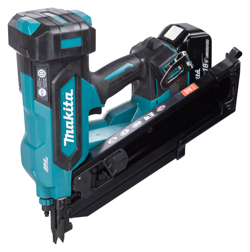 Makita Cordless Strip Nailer 18V DBN900ZK LXT 50-90 mm