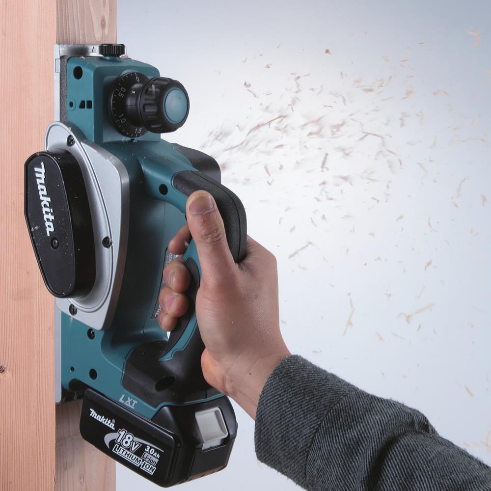 Makita Akku-Hobel Hobelmaschine 18V DKP180SZ + Schwäble Schaumstoffeinlage
