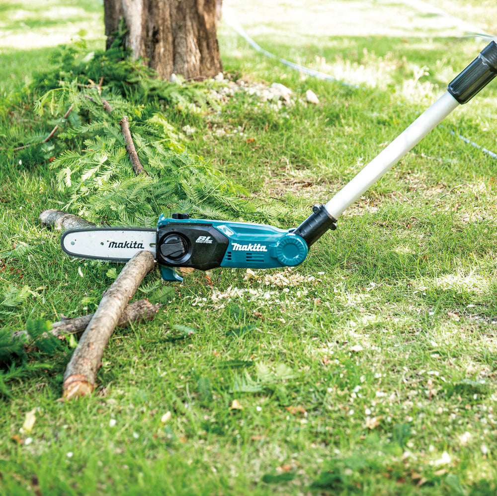 Makita 18V Cordless Pole Pruner DUA200RF1 1.62-2.52m + Battery Pack + Fast Charger