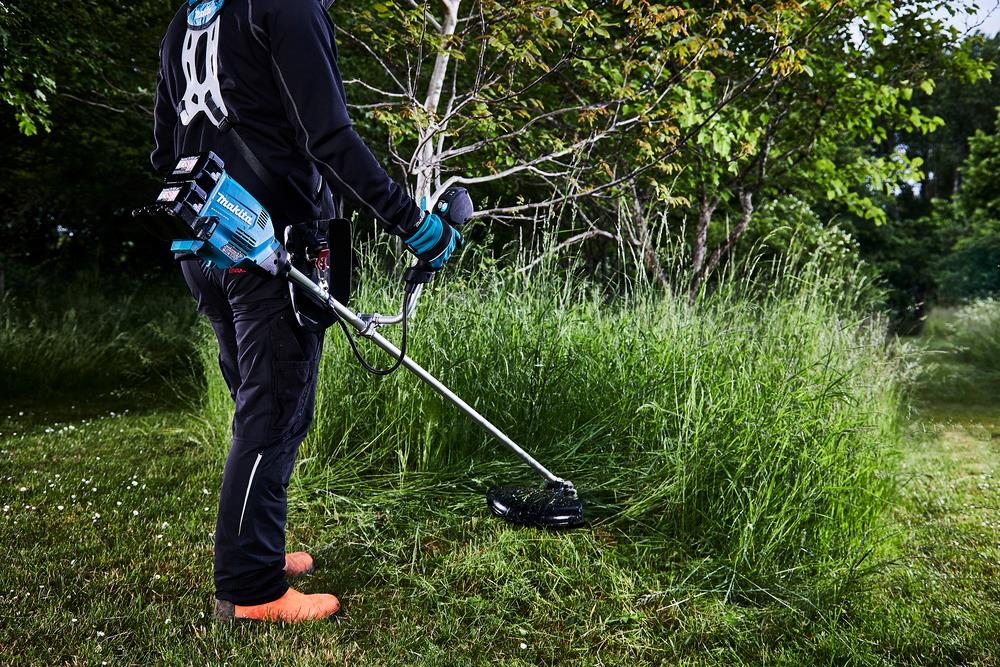 Makita Cordless Brushcutter 2x18V DUR369AZX6 43cm