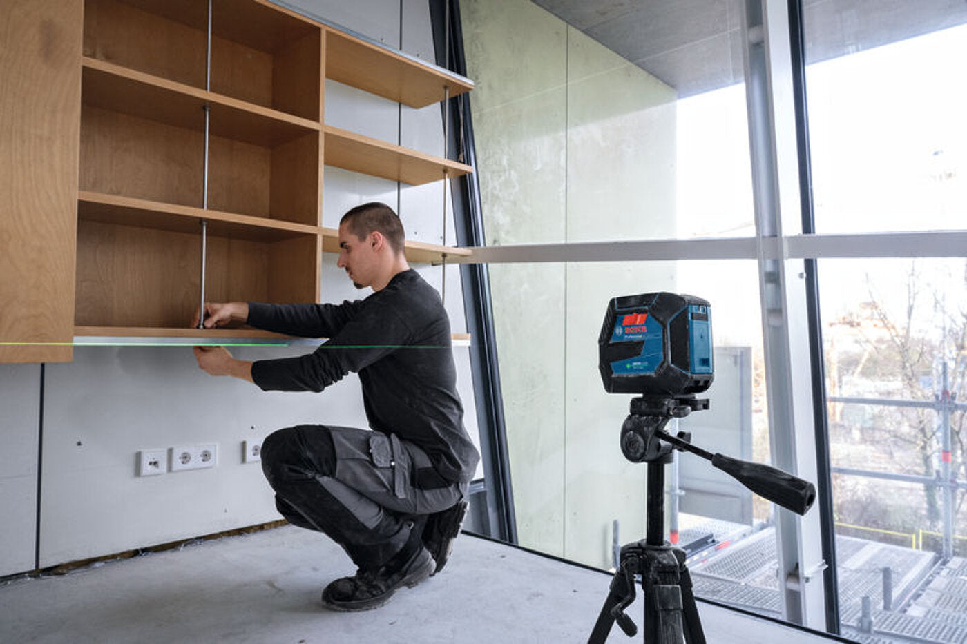 Bosch line laser cross line laser GLL 20-22 G green + tripod