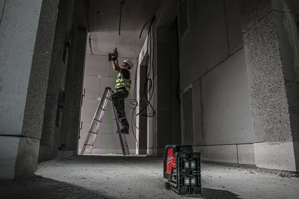 Milwaukee 4V Cordless Cross Line Laser L4CLLP-301C Green