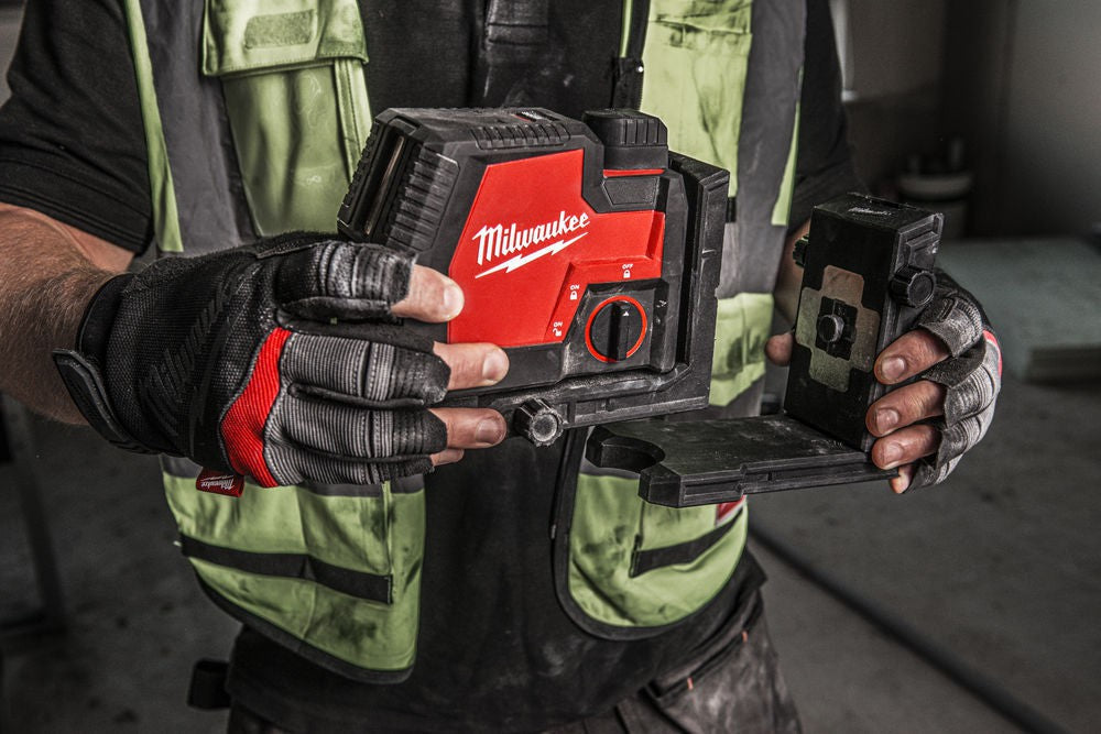 Milwaukee 4V Cordless Cross Line Laser L4CLLP-301C Green