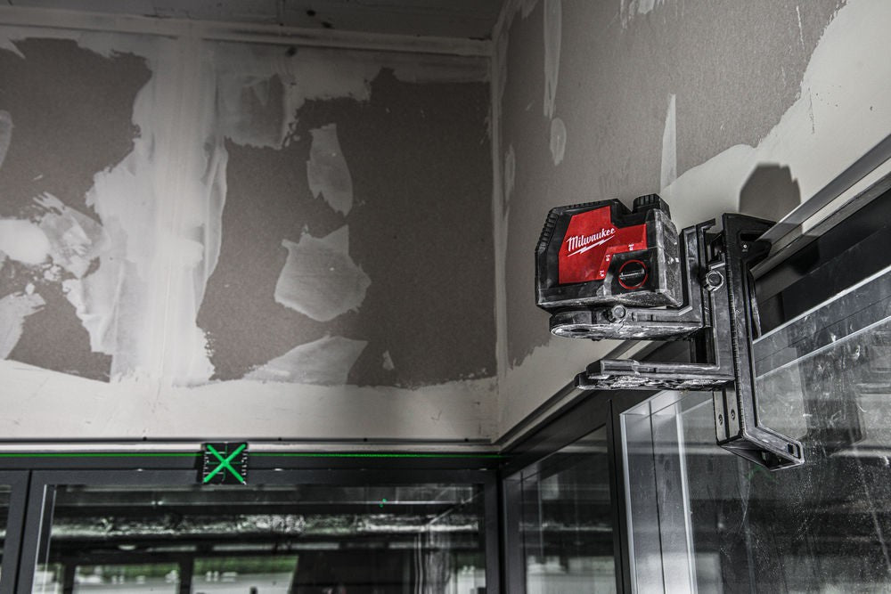 Milwaukee 4V Cordless Cross Line Laser L4CLLP-301C Green