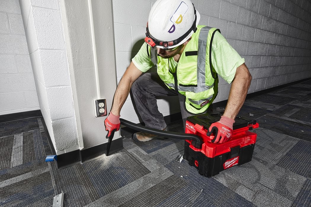 Milwaukee Akku-Staubsauger 18V PACKOUT M18 FPOVCL-0