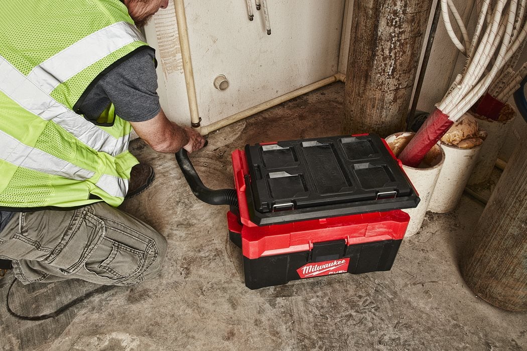 Milwaukee 18V Cordless Vacuum Cleaner PACKOUT M18 FPOVCL-501