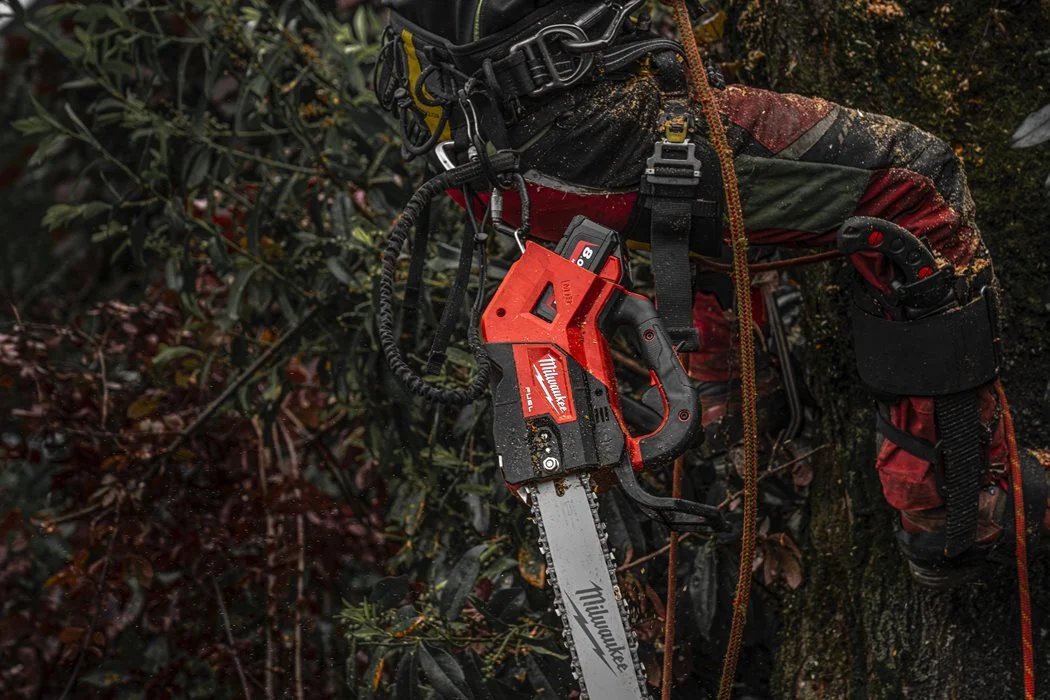 Milwaukee Top-Handle Kettensäge 18V M18 FTHCHS30-0