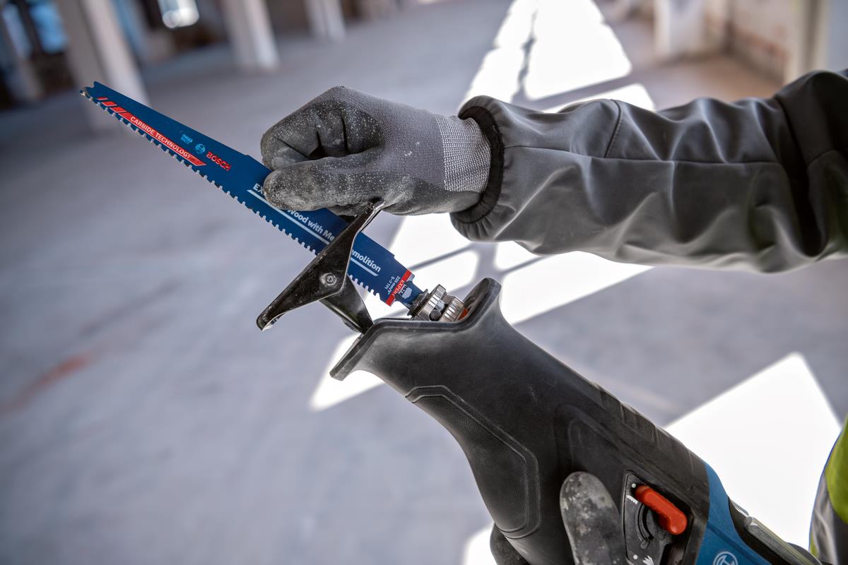 Bosch 18V Cordless Reciprocating Saw GSA 18V-28