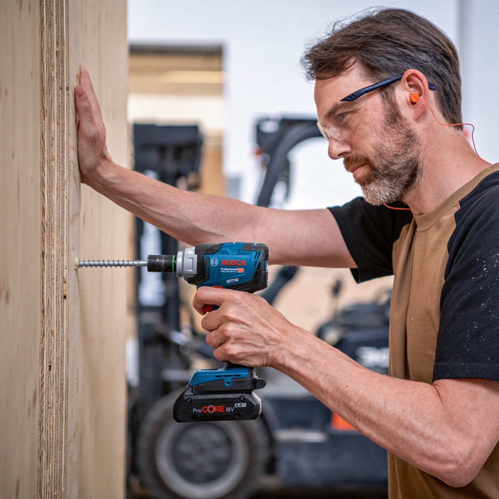 Bosch Akku-Schlagschrauber 18V GDS 18V-330 HC