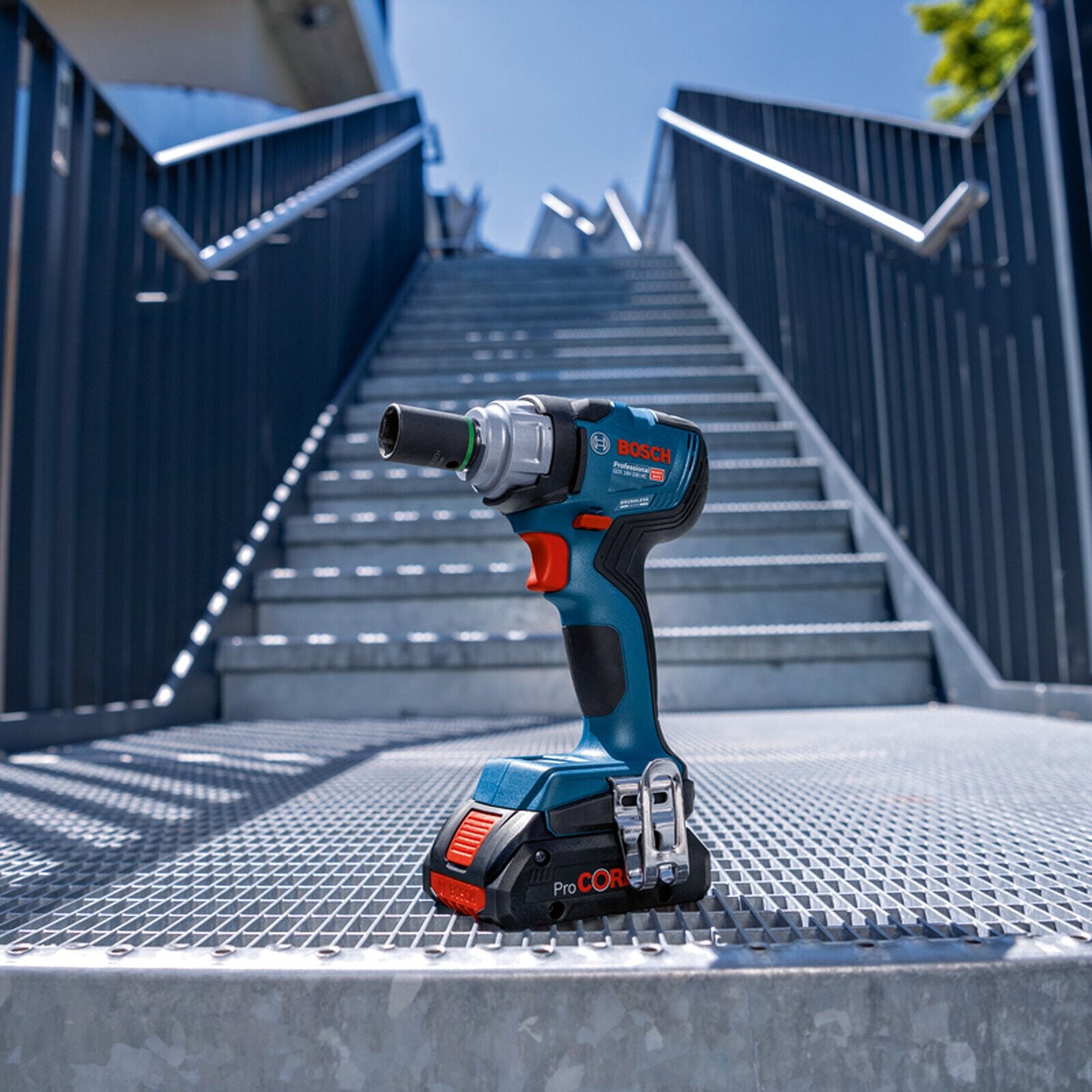 Bosch Akku-Schlagschrauber 18V GDS 18V-330 HC