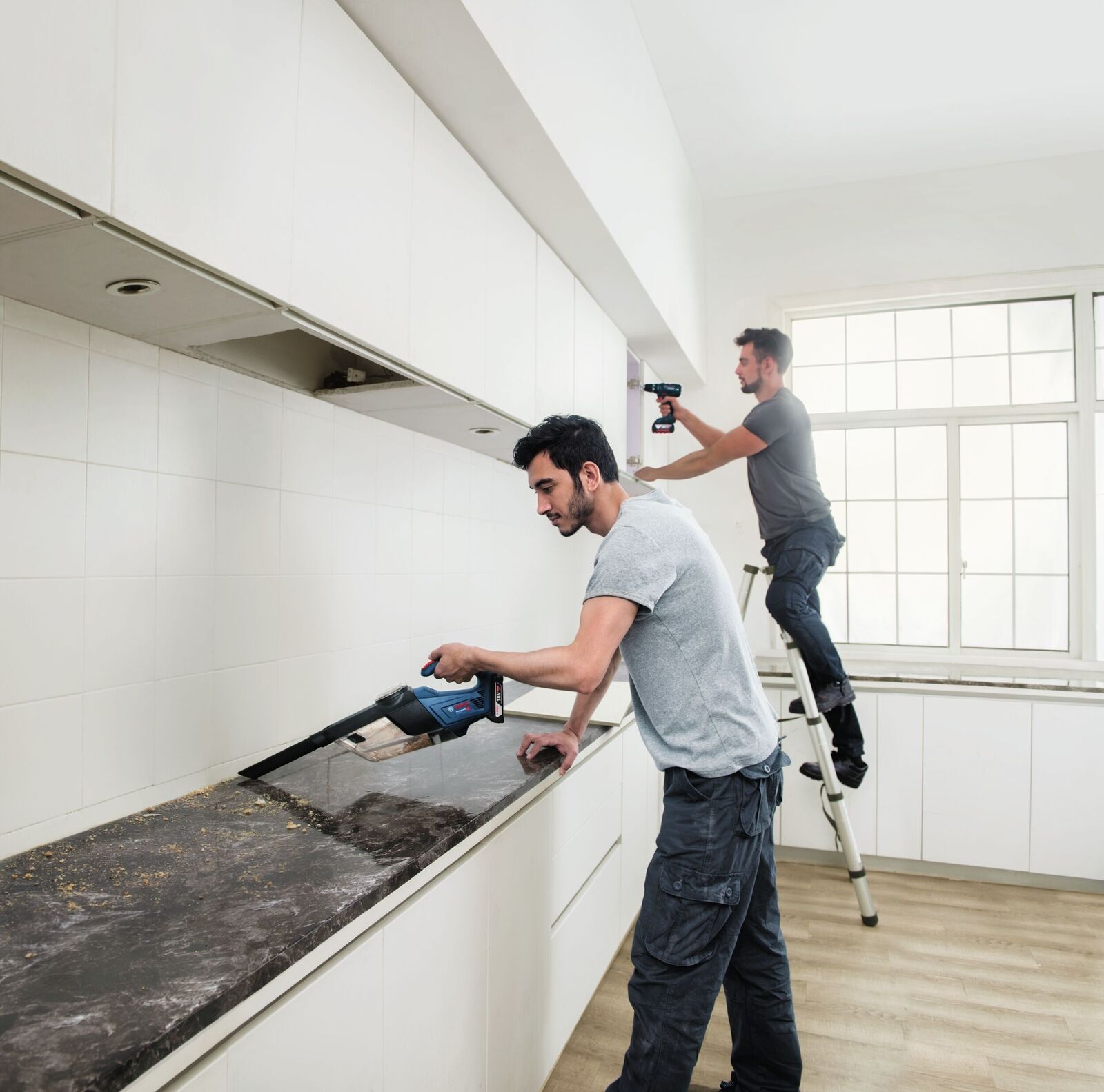 Bosch Akku-Staubsauger 18V GAS 18V-1 + Zubehör