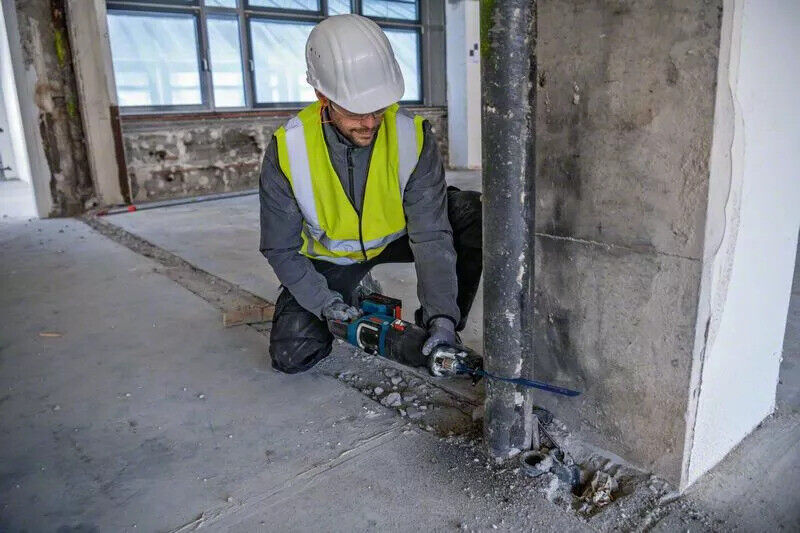 Bosch Akku-Säbelsäge 18V GSA 18V-28