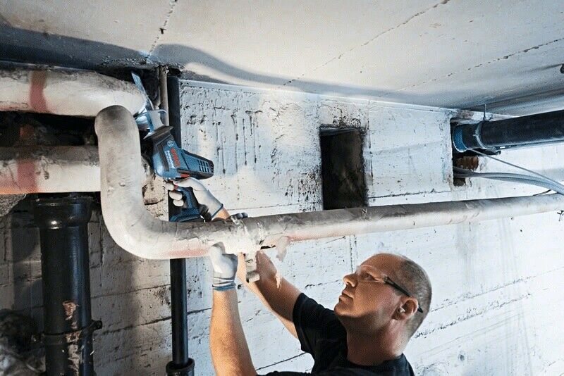 Bosch cordless reciprocating saw 18V GSA 18 V-LI C + L-BOXX