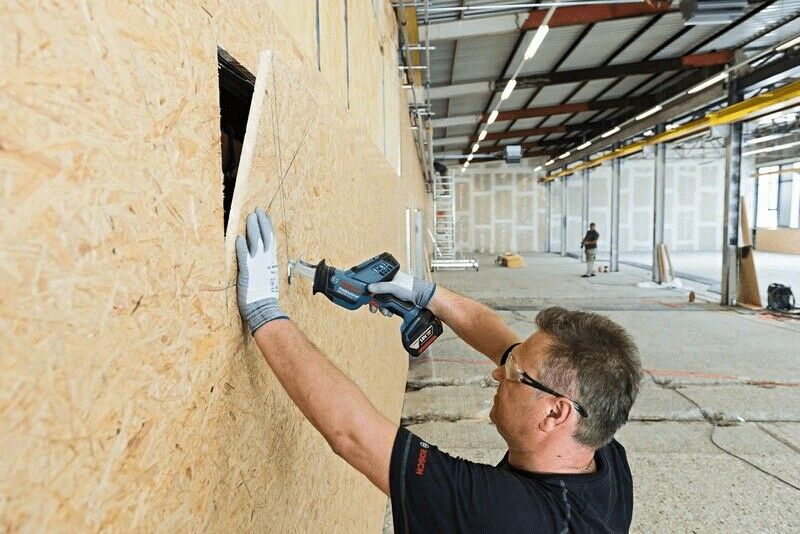 Bosch cordless reciprocating saw 18V GSA 18 V-LI C + L-BOXX