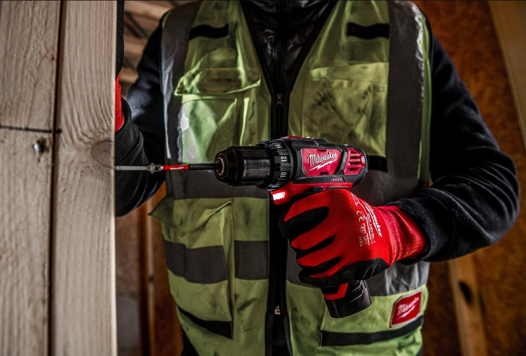 Milwaukee Akku-Bohrschrauber 12V BDD-201C + Bit-Sortiment Schrauber + Akku