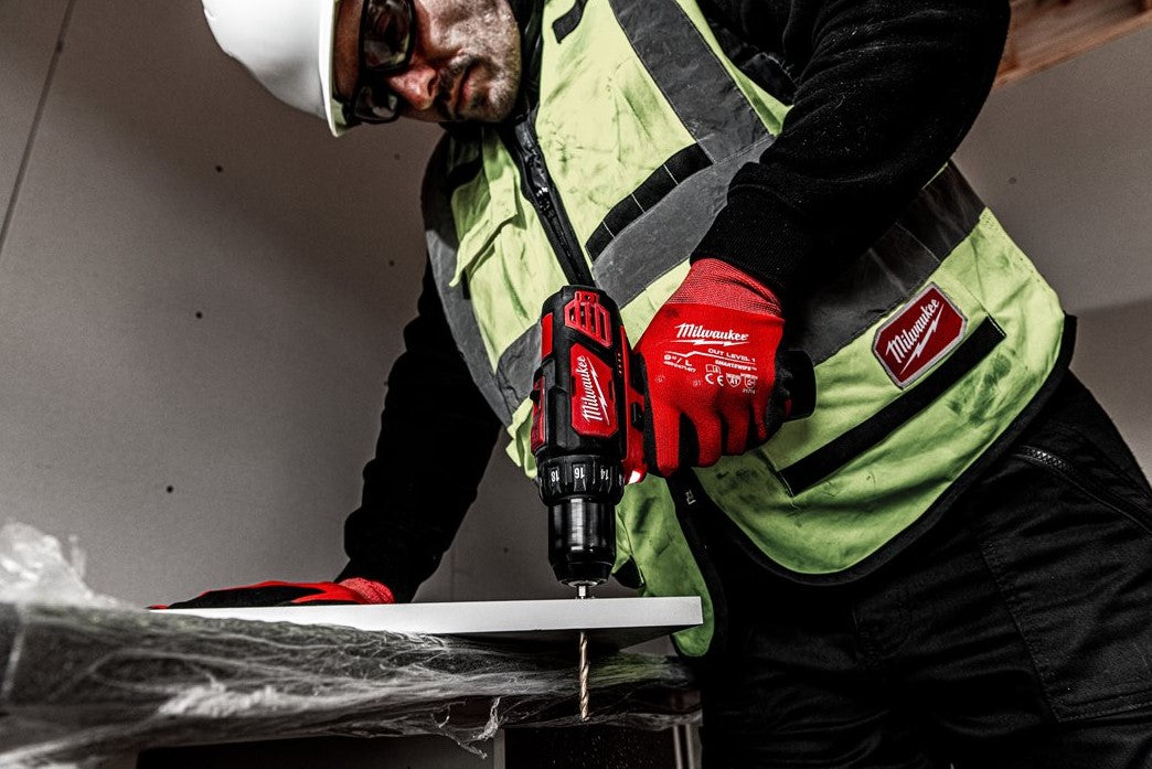 Milwaukee Akku-Bohrschrauber 12V BDD-201C + Bit-Sortiment Schrauber + Akku