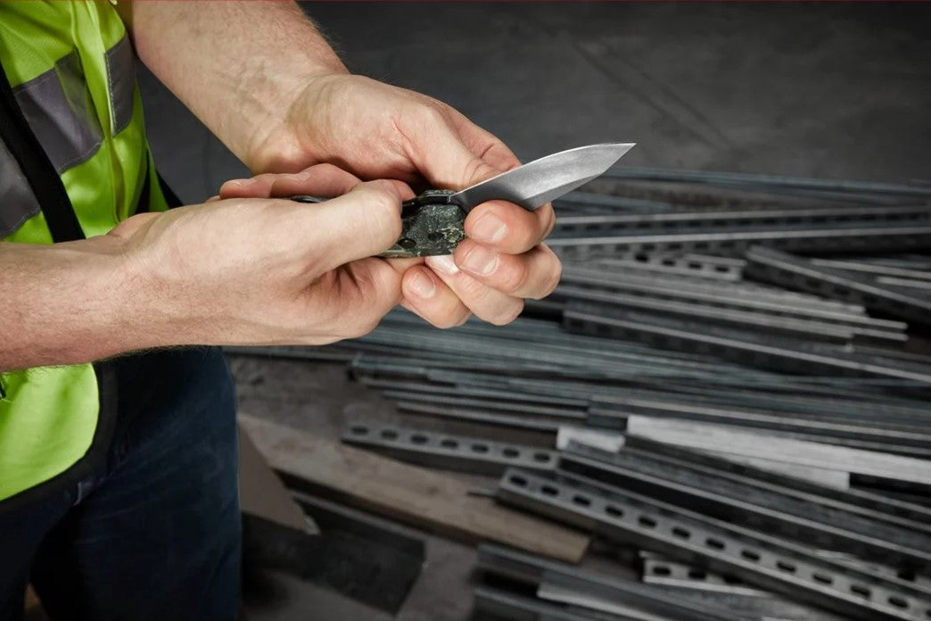 Milwaukee folding knife camouflage fastback