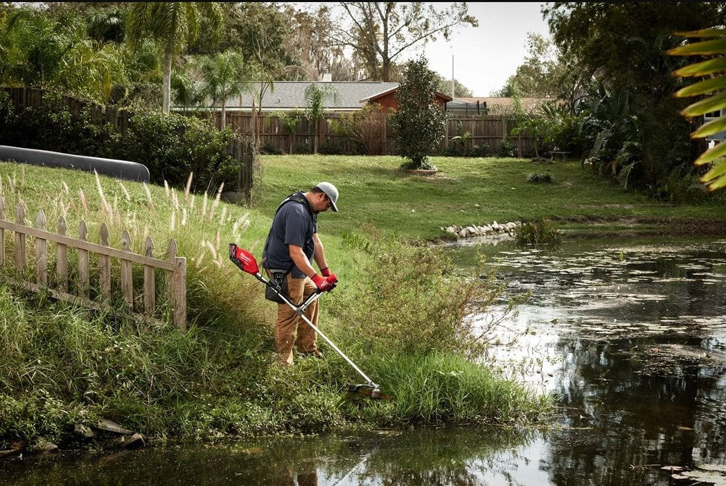 Milwaukee Akku-Freischneider Sense Trimmer 18V M18 FBCU-802