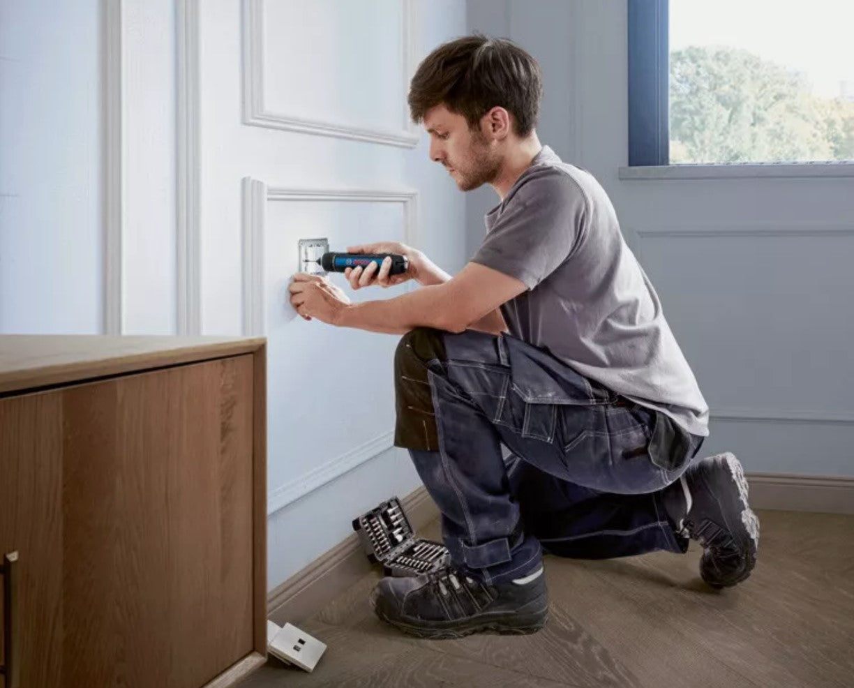 Bosch Akku-Bohrschrauber Schrauber GO + Zubehör