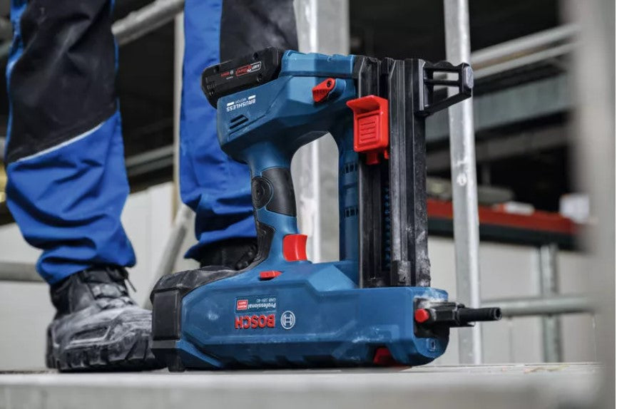 Bosch Akku-Nagler 18V Betonnagler für Elektriker GNB 18V-40 06019L7004