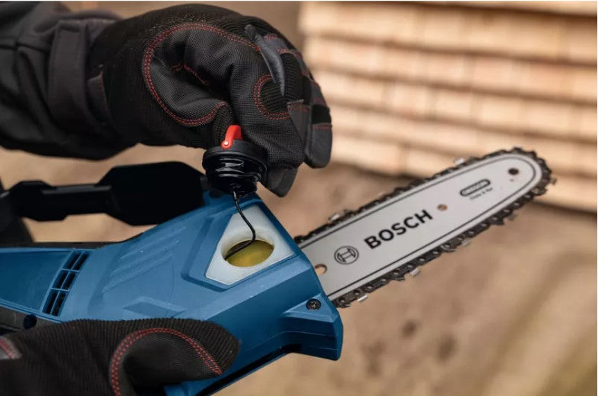 Bosch Akku-Combo Set 18V Laubbläser GBL Heckenschere GHE Trimmer GRT Kettensäge