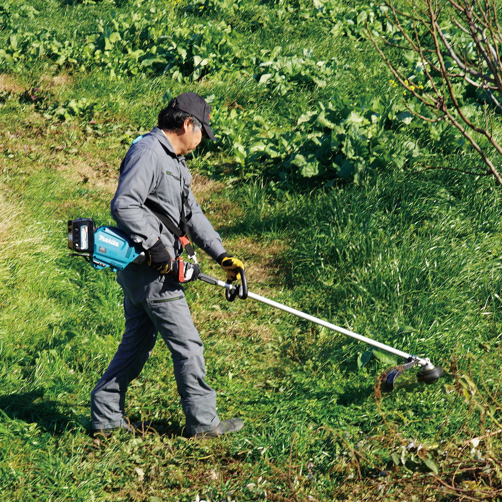 Makita Akku-Freischneider 40V XGT UR014GZ 450mm